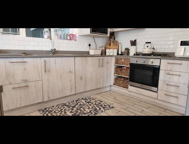 4 BEDROOM HOUSE FOR SALE IN ST DUMAS